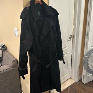 Black rain coat / trench coat